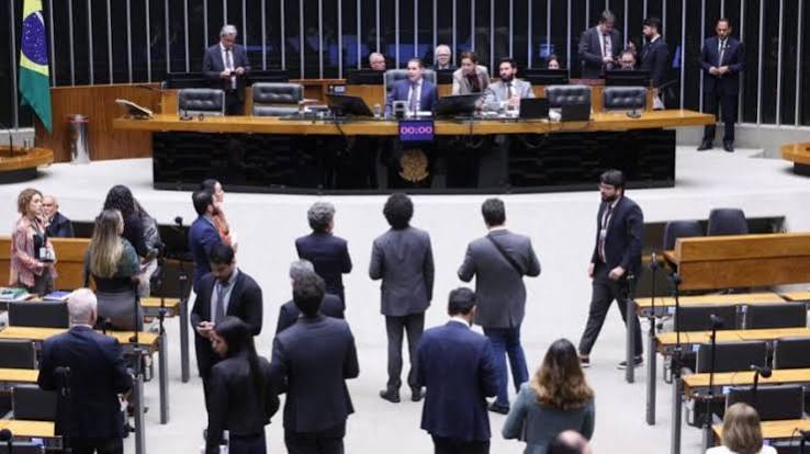 Passou: a ampliação do teto do MEI e o perdão de dívidas foram aprovados na Câmara; veja os detalhes