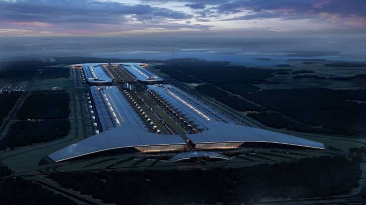 Musk afirma que a Terafab, empresa da SpaceX e Tesla, pretende iniciar a produção em larga escala de chips em 2028