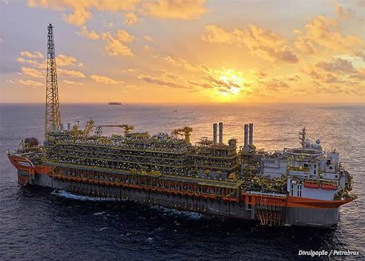No terceiro trimestre, a produção de petróleo da Petrobras no Brasil aumentou 12,4%, enquanto as exportações cresceram 21,3%
